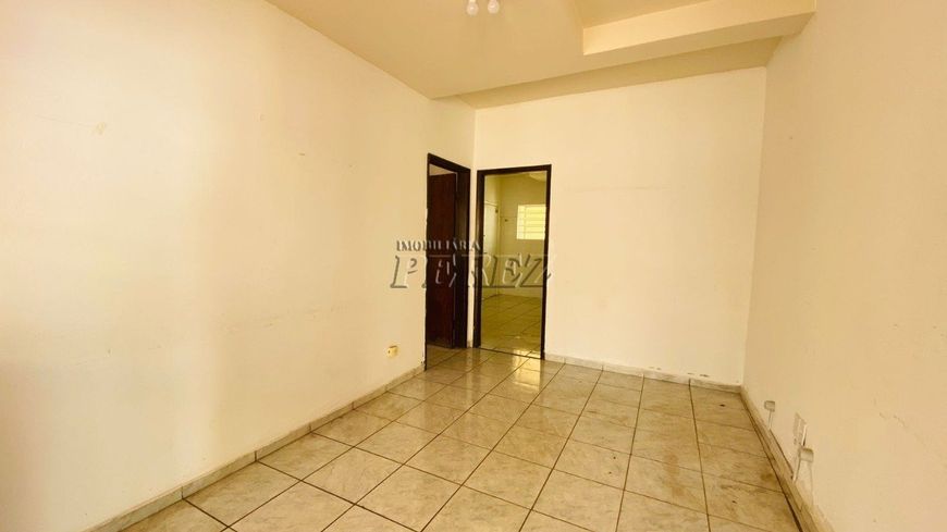 A Imobiliária Perez oferece a você uma ótima oportunidade de sobrado para venda em Londrina.