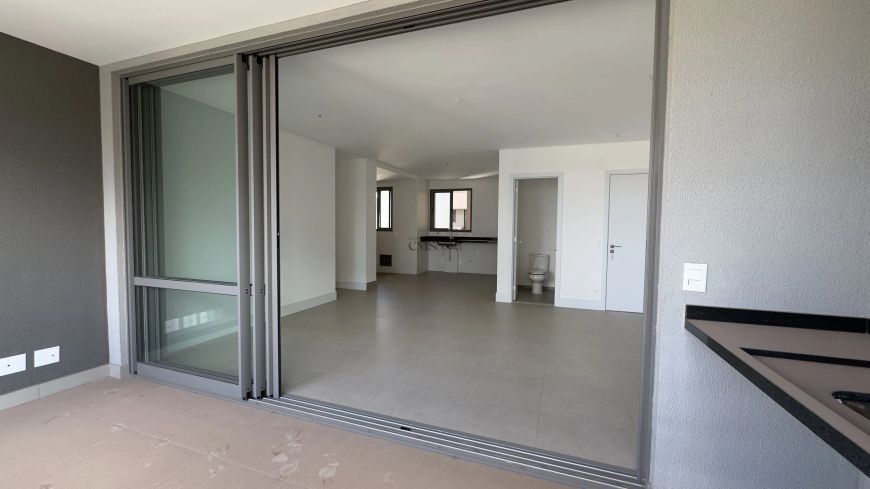 Apartamento com 3 dorm. à Venda - 114m² - 2 vagas