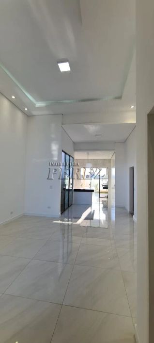 A Imobiliária Perez oferece à você essa ótima oportunidade de casa em condomínio para venda em Londr