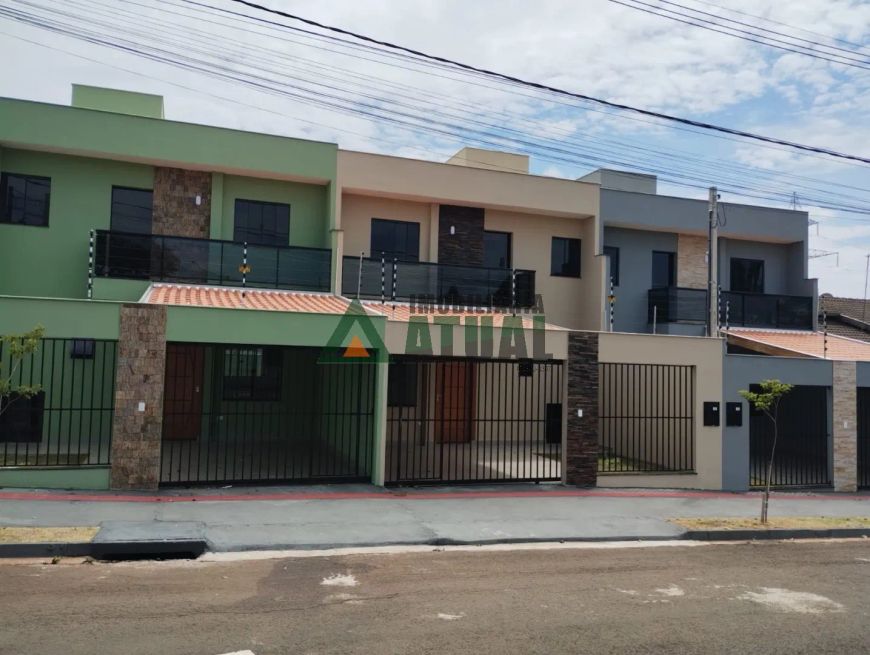 Casa com 03 quartos, sendo 01 suíte na região Leste de Londrina