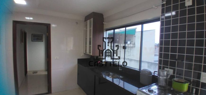 Sobrado à venda, 110 m² por R$ 640.000,00 - Conjunto Cafezal 1 - Londrina/PR