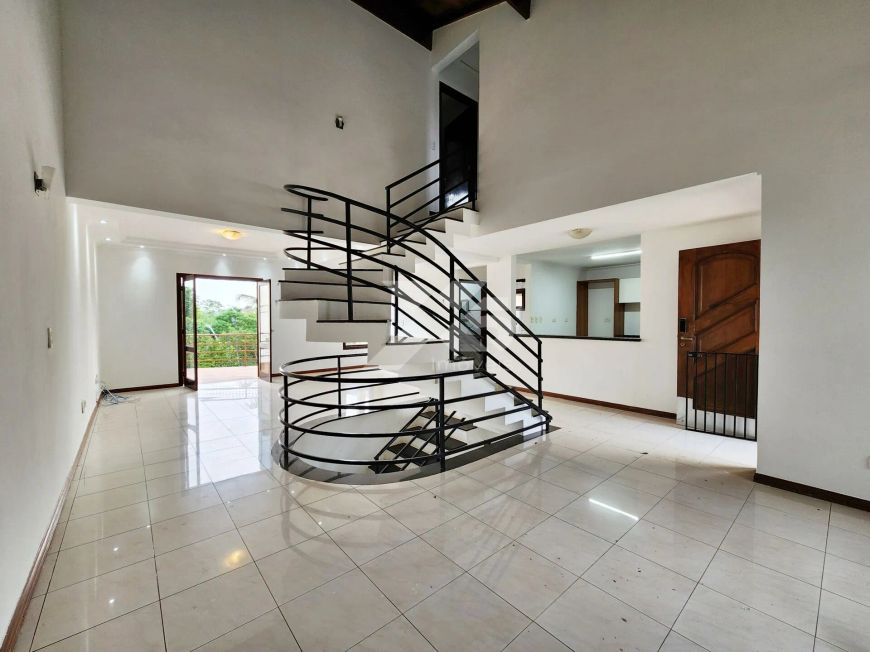 Cond. Santana Residence - Casa 3 Quartos À Venda na Terra de Santana II em Londrina"