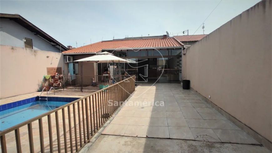 Casa para venda em Londrina com área de lazer