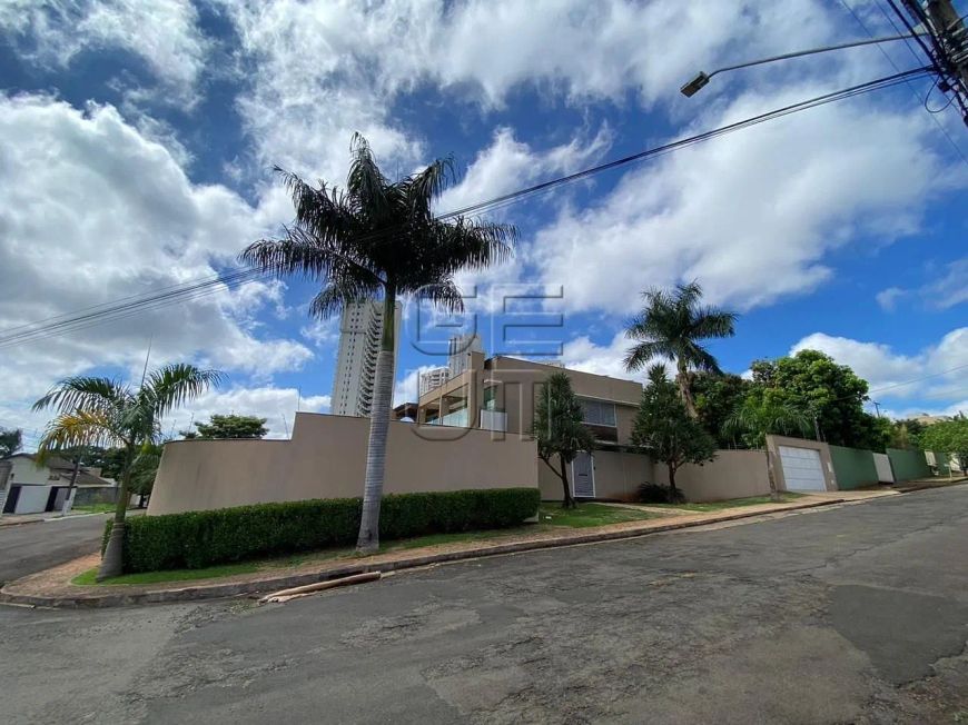 Casa com 4 dormitórios à venda, 369 m² por R$ 1.890.000,00 - Vale do Reno - Londrina/PR