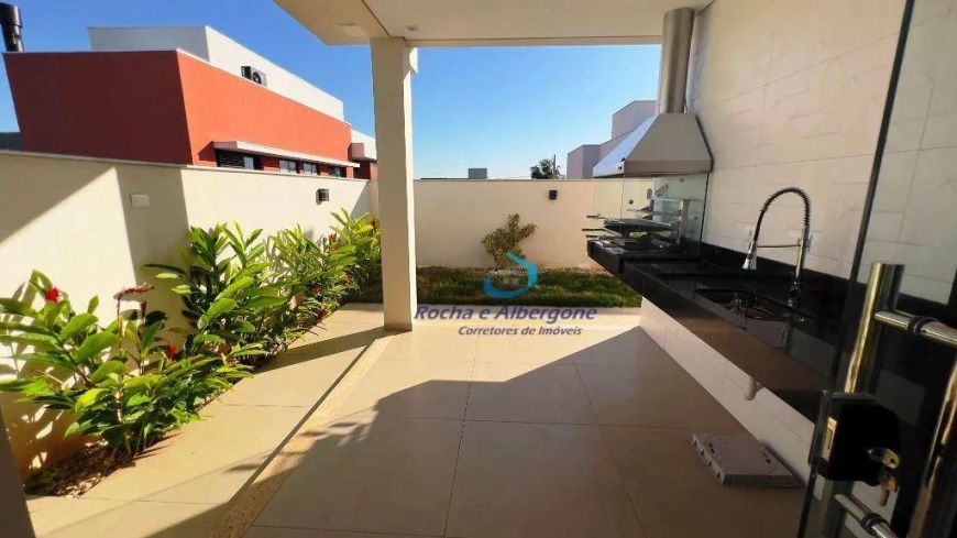 Casa Térrea Condominio Parque Taua. Londrina PR.