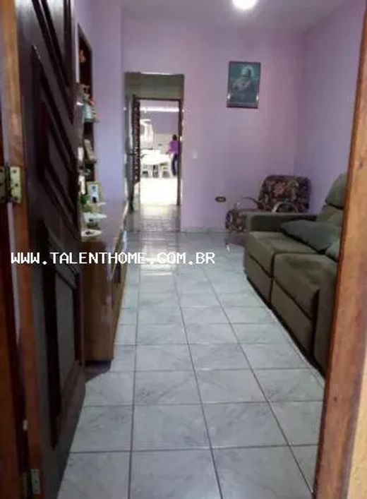 Casa para Venda em Londrina, Cafezal, 2 dormitórios, 2 banheiros, 1 vaga