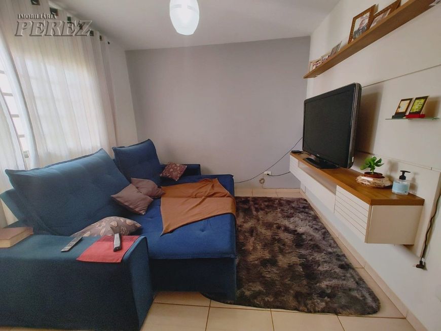 A Imobiliária Perez oferece à você essa ótima oportunidade de casa para venda em Londrina: