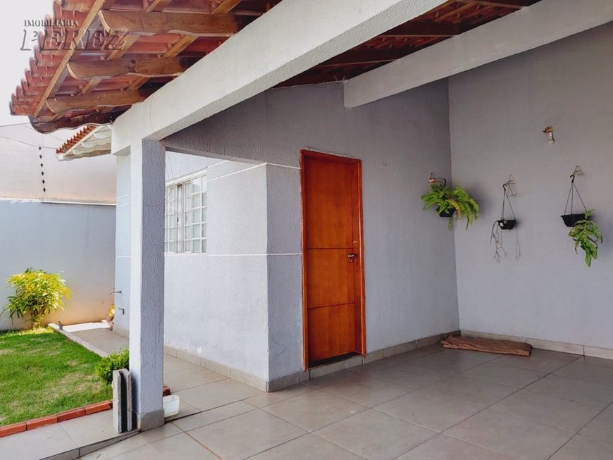 A Imobiliária Perez oferece à você essa ótima oportunidade de casa para venda em Londrina: