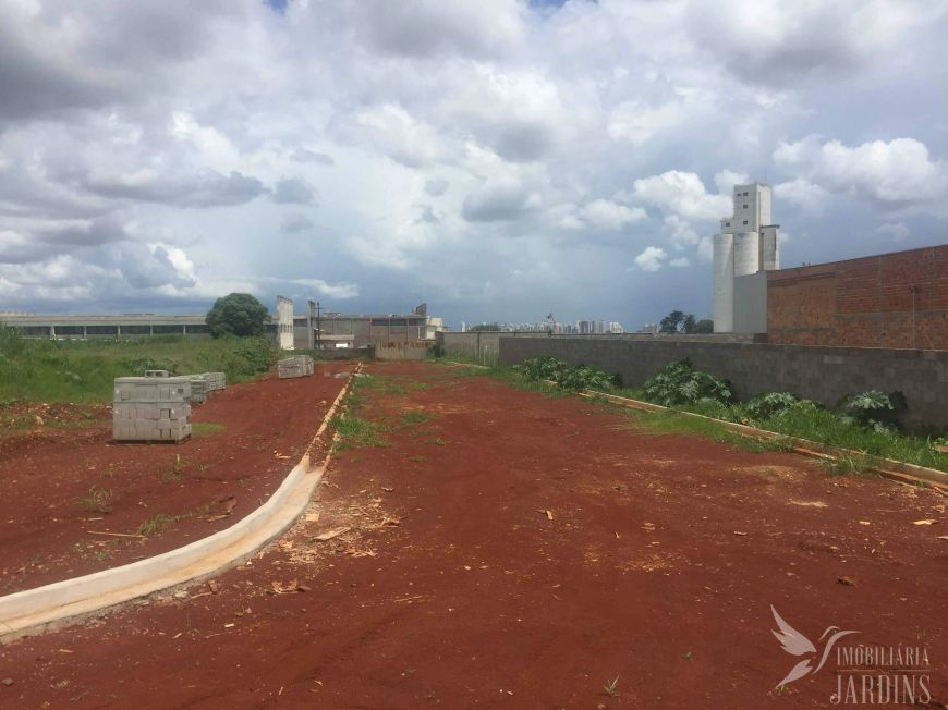 Terreno industrial com 3.484,25 m²