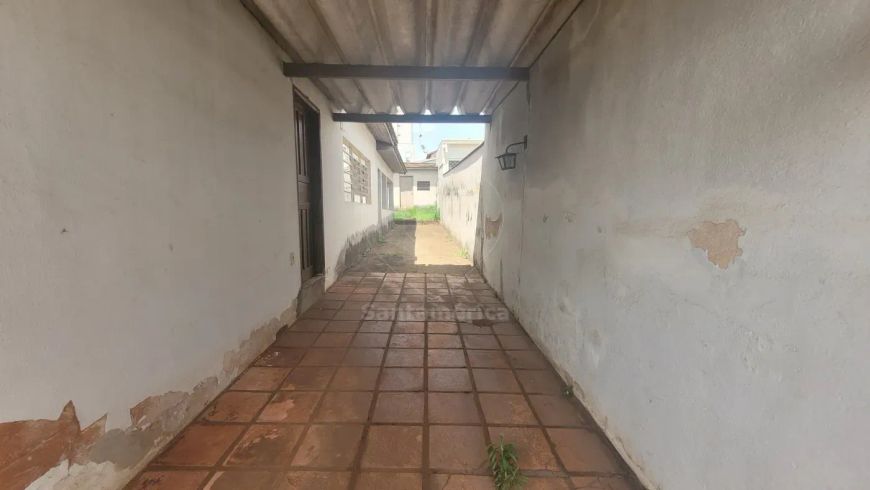 Casa à venda com 4 quartos no Centro de Londrina