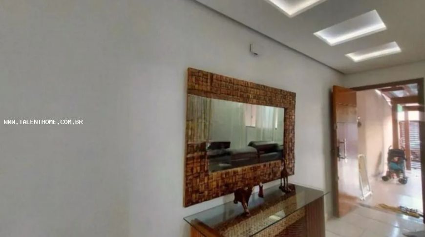 Casa para Venda em Londrina, Lago Juliana, 3 dormitórios, 1 suíte, 2 banheiros, 2 vagas