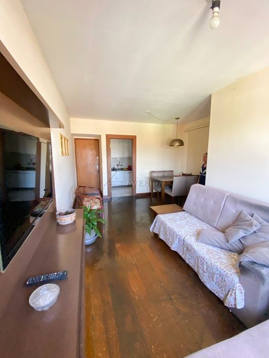 Apartamento com 03 quartos sendo 01 suíte à venda no Residencial Amarilis em Londrina