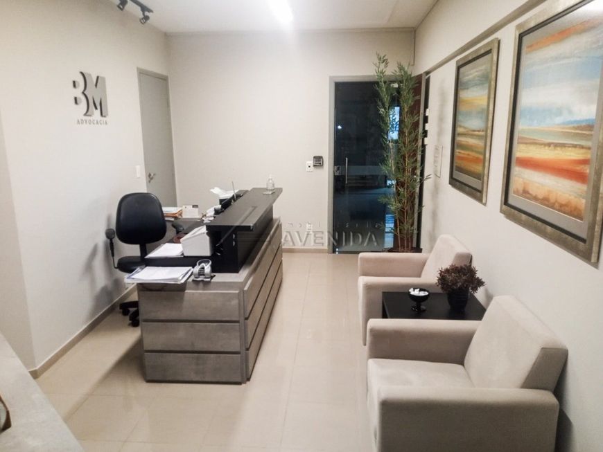 Sala comercial à venda no Centro de Londrina, 86m² Centro Comercial Newton Câmara