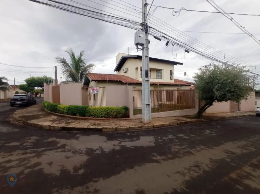 Casa à venda com 320 m² por R$1.200.000,00