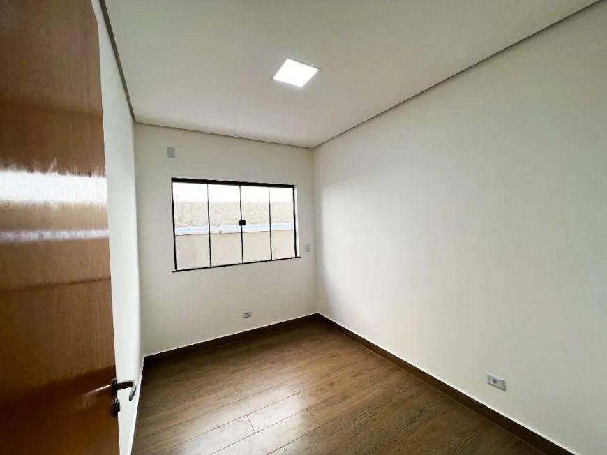 Sobrado com 4 dormitórios à venda, 115 m² por R$ 620.000,00 - San Fernando - Londrina/PR