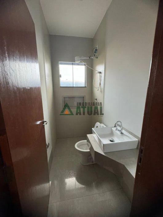 Casa com 3 quartos, sendo 1 suíte na região Sul de Londrina