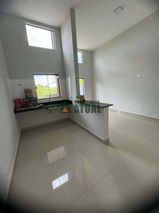 Casa com 3 quartos, sendo 1 suíte na região Sul de Londrina