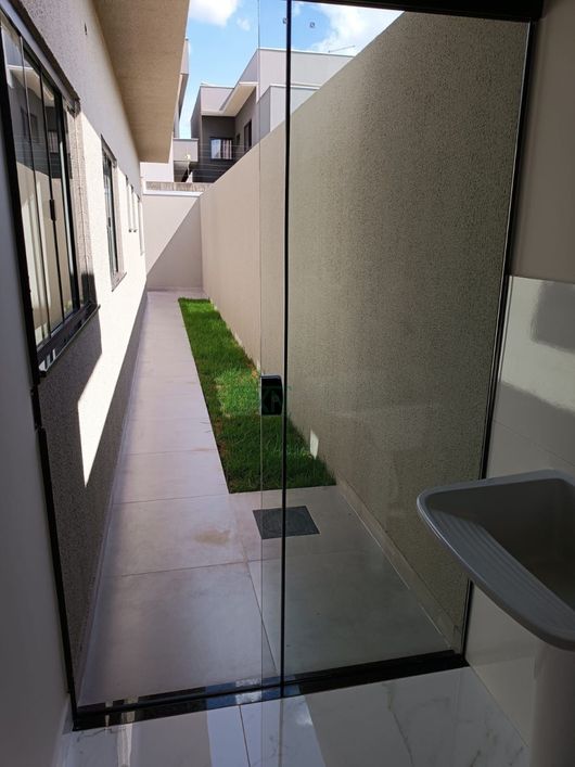 CASA GEMINADA COM 3 QUARTOS NO JD ABUSSAFE EM LONDRINA