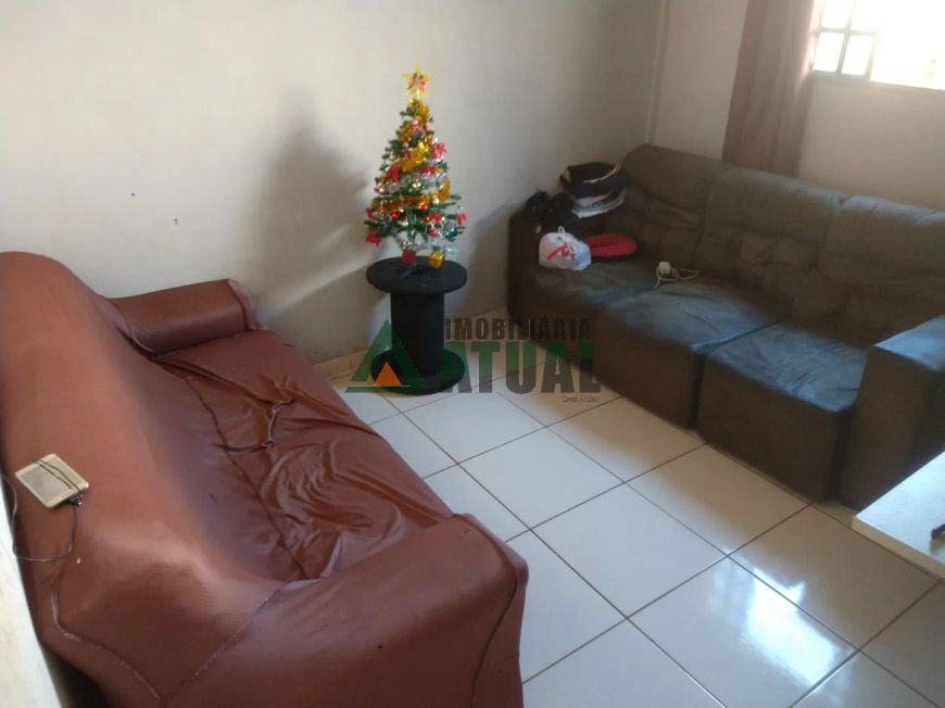 Casa com 2 dormitórios na região Sul de Londrina