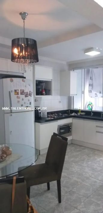 Casa para Venda, Vila Larsen 1, 3 dormitórios, 2 banheiros, 3 vagas
