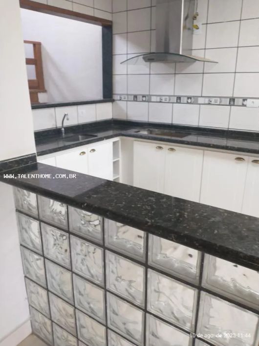 Casa para Venda em Londrina, Jardim Portal dos Pioneiros, 3 dormitórios, 2 suítes, 3 banheiros, 2 va