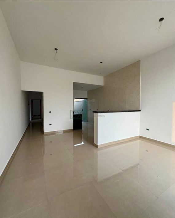 CASA GEMINADA COM 3 QUARTOS E SUITE NO JD BANDEIRANTES EM LONDRINA