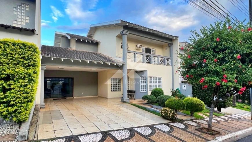 Cond. Santana Residence - Sobrado 4 Quartos, À Venda no Terras de Santana II em Londrina