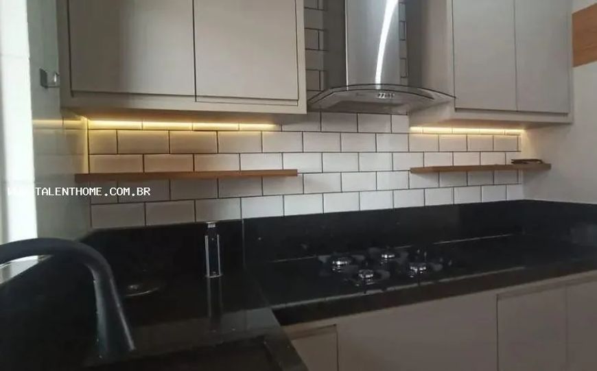 Casa para Venda em Londrina, Conjunto Café, 2 dormitórios, 1 suíte, 2 banheiros, 1 vaga