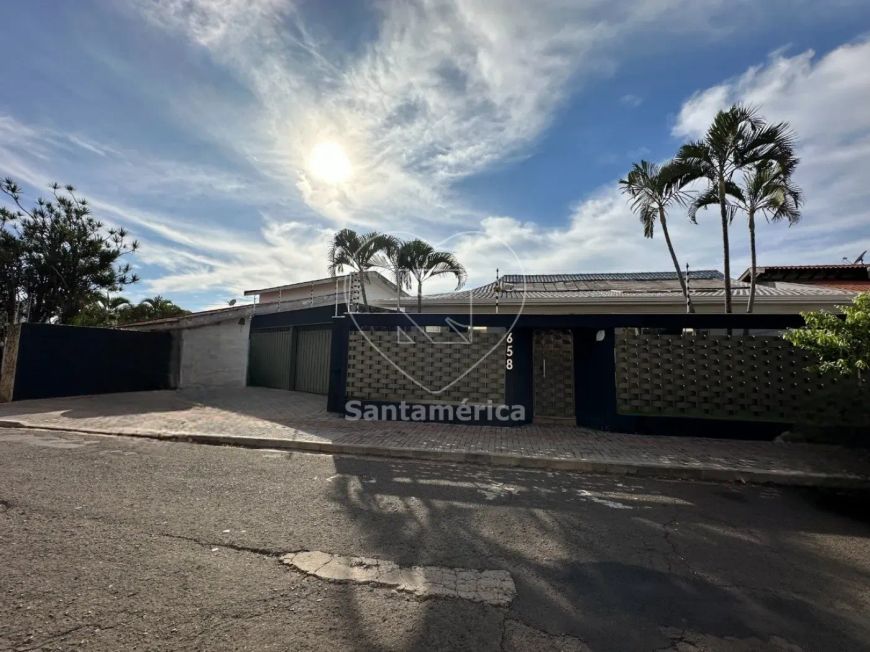 Casa à Venda no Quebec, Londrina - 3 Dormitórios Sendo 1 Suíte