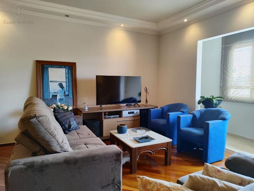 Casa à venda em Londrina, Universitário, com 3 quartos, com 223 m²