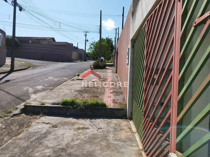 Casa em Rua Maria Vieira Lopes - Conjunto Habitacional Bronzzetti - Londrina/PR