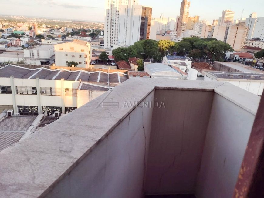 Apartamento com 3 quartos 1 suíte à venda no Edifício Ouro Preto Centro de Londrina.