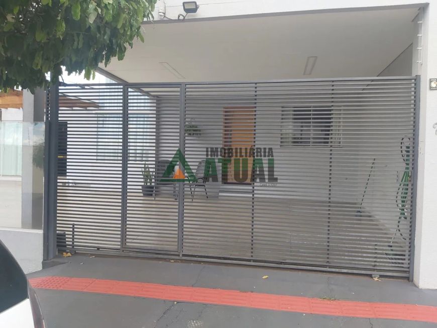 Casa com 3 quartos, sendo 1 suíte na região Norte de Londrina
