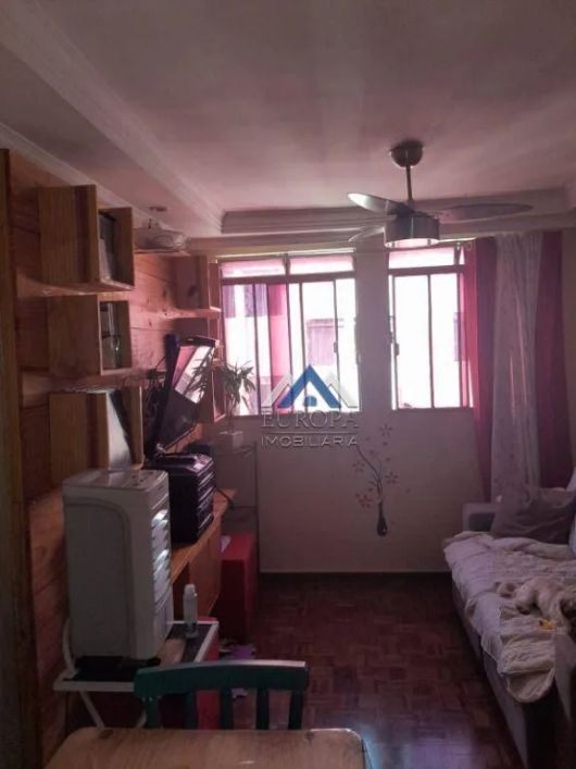 Residencial Jamaica II, Apartamento com 3 dormitórios à venda, 52 m² por R$ 150.000 - Parque Jamaica
