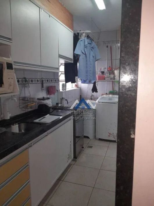 Residencial Jamaica II, Apartamento com 3 dormitórios à venda, 52 m² por R$ 150.000 - Parque Jamaica