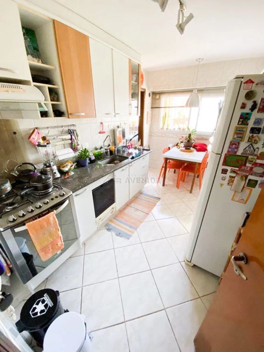 Apartamento à venda 03 quartos 100m² no Edificio Dom Manoel em Londrina