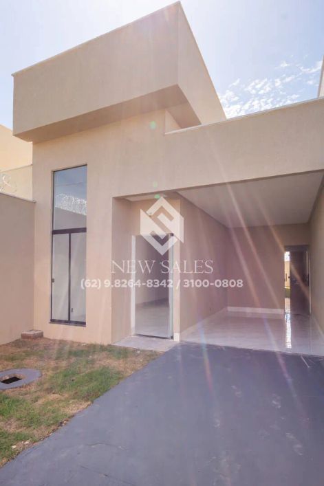Excelente Casa com 3 Quartos sendo 1 Suíte - Setor Alvorada Oeste