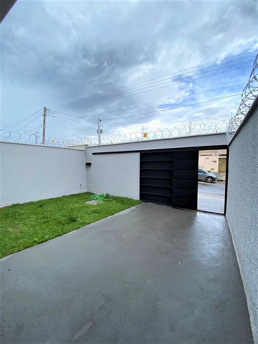 Casa para venda com 3 quartos no Parque Hayala - Aparecida de Goiânia - GO