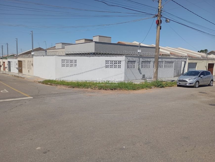 Casa de Esquina Setor Bandeirantes