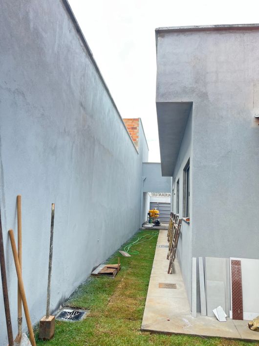 Casa para venda possui 116 metros quadrados com 3 quartos