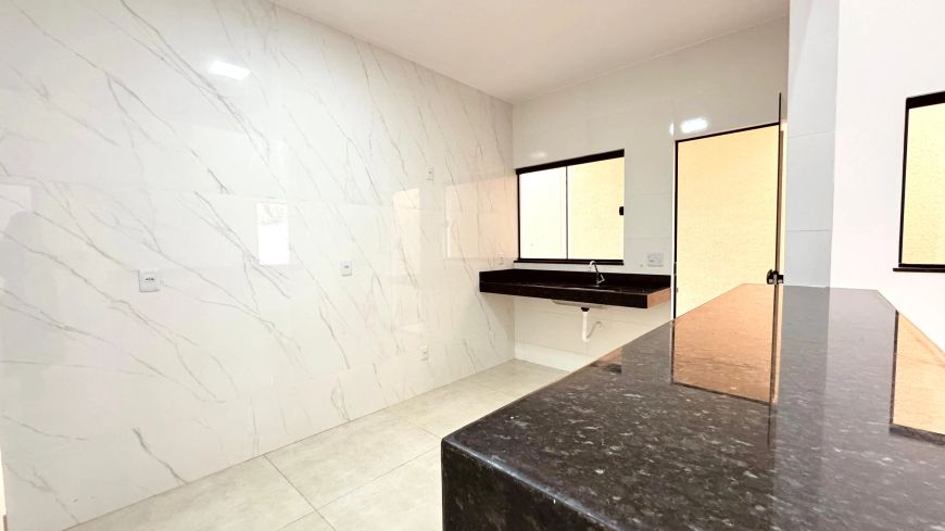 Oportuindade para morar bem em uma casa 3 Quartos 90 m2 - Goiânia Park Sul - Aparecida de Goiânia