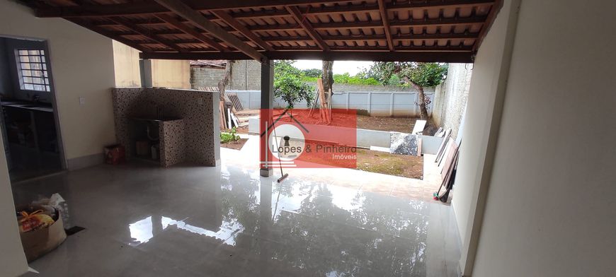 Casa à venda 3 Quartos, 1 Suíte, 3 Vagas, 360,00M², Setor American Parque, Aparecida de Goiânia - G