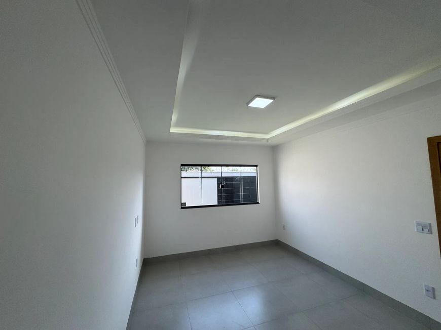 Casa para venda com 90 metros quadrados com 2 quartos