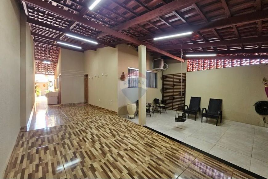 Casa a venda no Jardim Ipanema com churrasqueira e energia solar