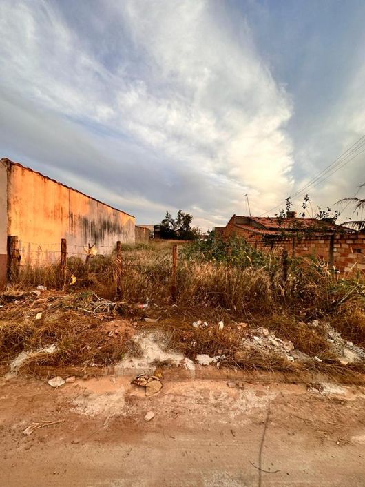 Lote Bairro Retiro do Bosque - Aparecida de Goiânia
