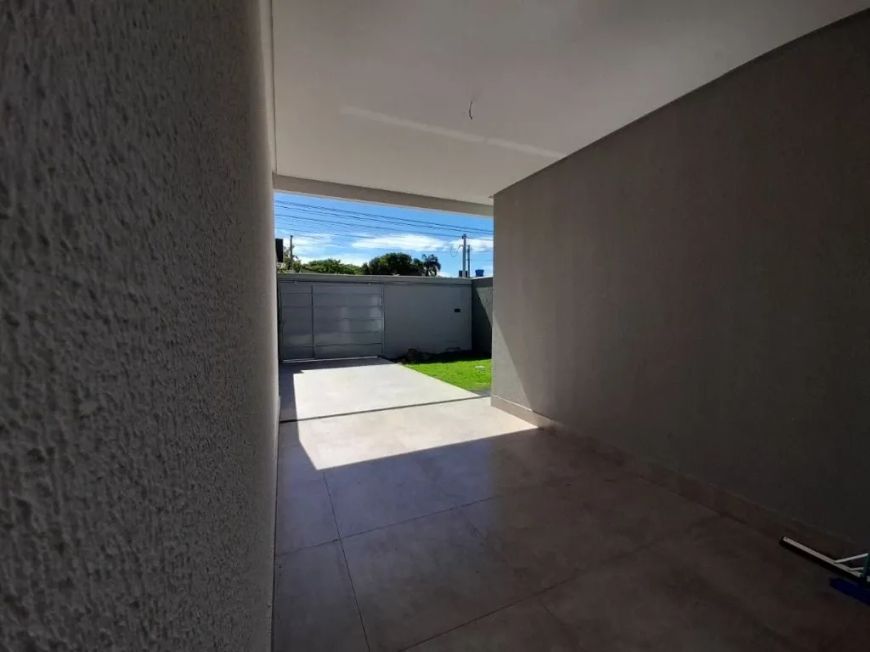 Casa à venda com 3 quartos, Parque Santa Cecília, Aparecida de Goiânia, Goiás