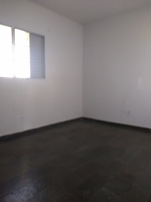 Casa em Condomínio no residencial Village Garavelo