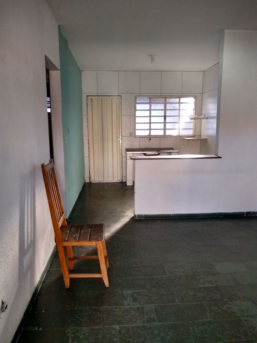Casa em Condomínio no residencial Village Garavelo