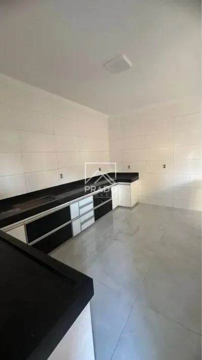 Sobrado à venda com 4 quartos, Parque Veiga Jardim, Aparecida de Goiânia, Goiás