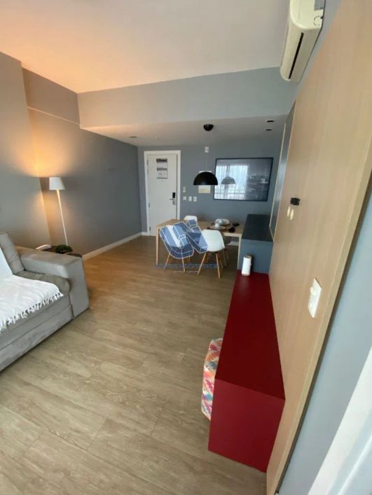 Apartamento Decorado quarto e sala no Caminho das Árvores 45m2